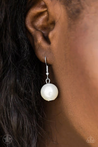 All The Trimmings - Ivory White Paparazzi Accessories