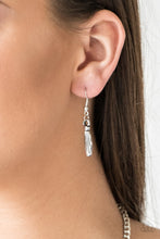 Load image into Gallery viewer, Paparazzi Accessories Eastern Empress - Silver
