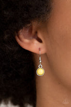 Load image into Gallery viewer, Paparazzi Accessories Tide Drifter - Yellow

