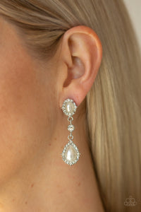 All-GLOWING - White Paparazzi Accessories