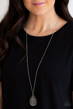 Load image into Gallery viewer, Paparazzi Accessories - Gala Glimmer - Purple Necklace
