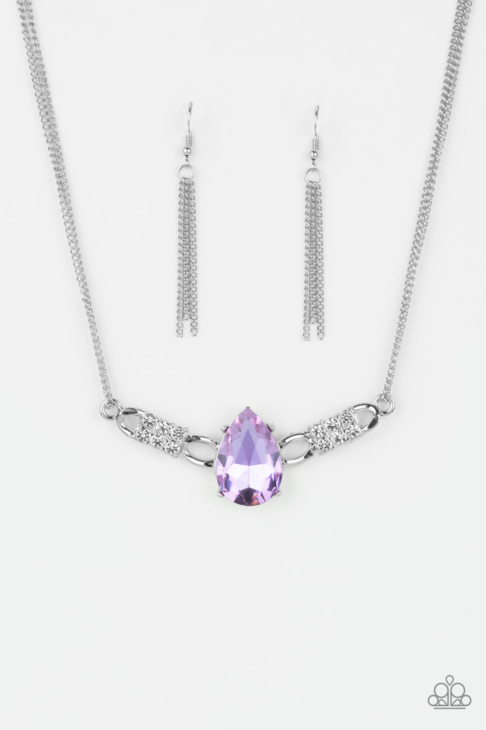Paparazzi Accessories - Way To Make An Entrance Purple Necklace