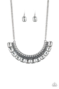 Paparazzi Accessories - Killer Knockout Black Necklace