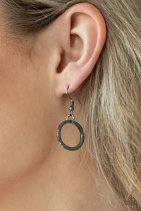 Basic Babe - Black Paparazzi Accessories