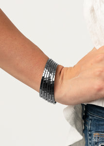 Paparazzi Accessories - BAUBLE-Headed - Black