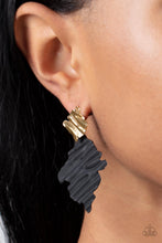 Load image into Gallery viewer, Paparazzi Accessories Crimped Couture - Gold
