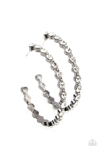 Royal Reveler - Black Paparazzi Accessories