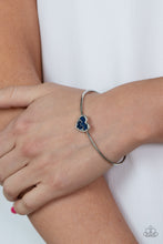 Load image into Gallery viewer, Paparazzi Accessories Heart of Ice - White
