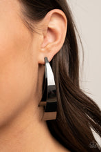Load image into Gallery viewer, Paparazzi Accessories Underestimated Edge - Black
