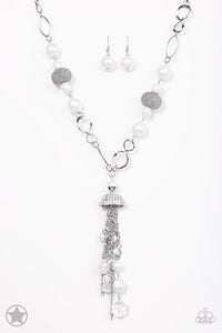 Paparazzi Accessories - Designated Diva White Necklace Set